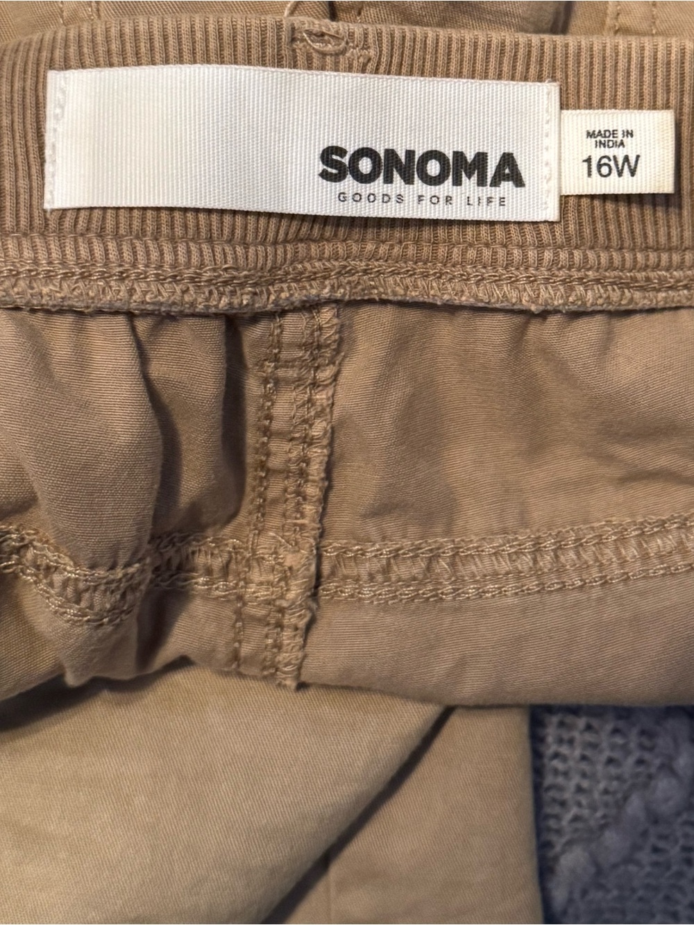 Tan pants - Picture 3 of 3
